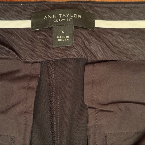 EUC Ann Taylor Factory Women's Cuffed Black Ankle Pants, 6 Curvy Fit - Picture 4 of 8